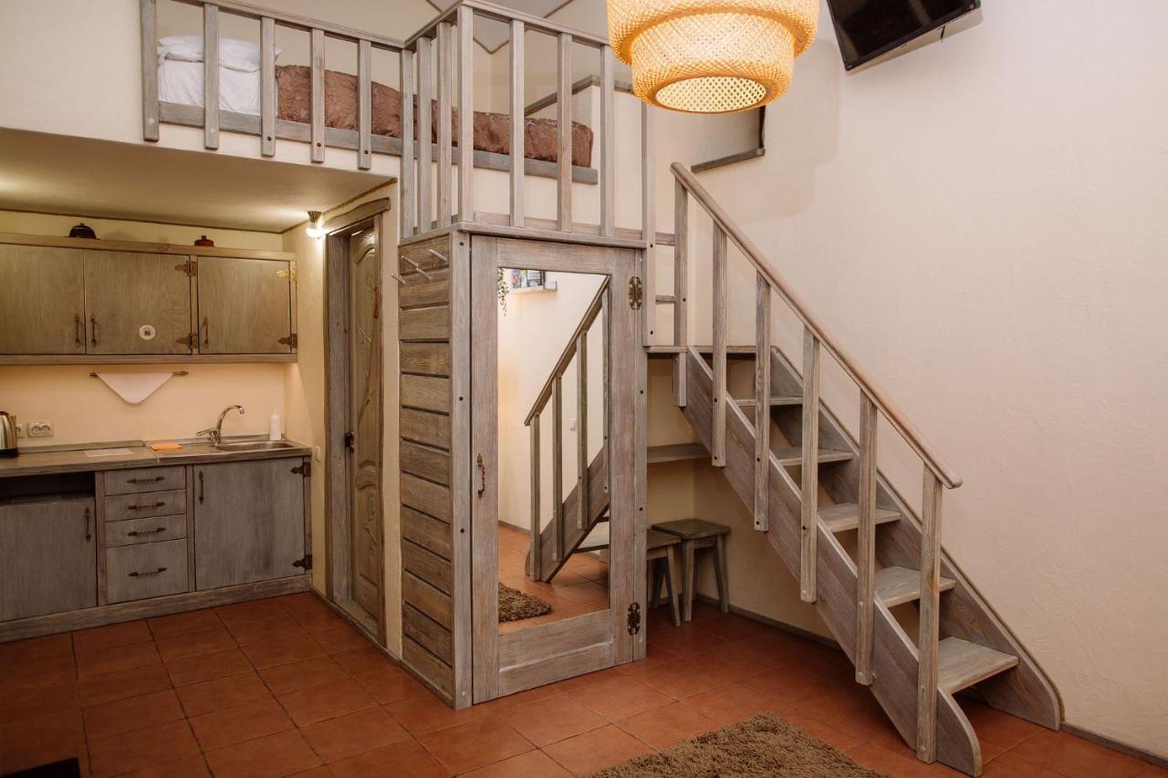 Veselyj Zajets Otel Pirnove Dış mekan fotoğraf