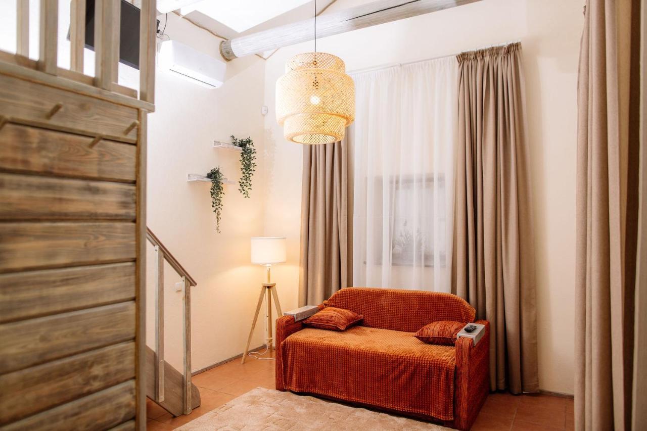 Veselyj Zajets Otel Pirnove Dış mekan fotoğraf